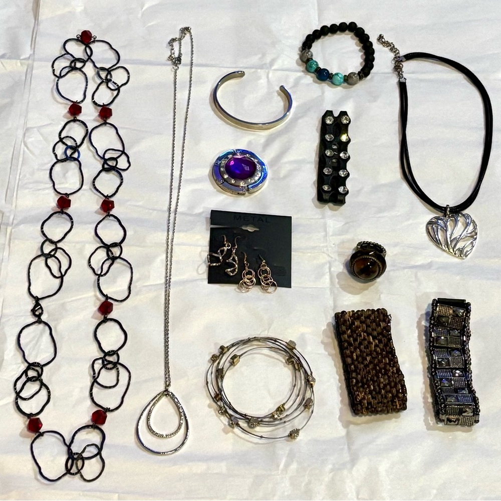 💜 BOGO Lot of Costume Jewelry - 12 pieces
